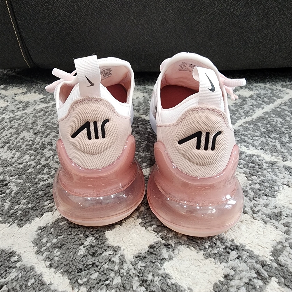 Nike nwob light soft pink women's airmax 270 - Picture 2 of 3